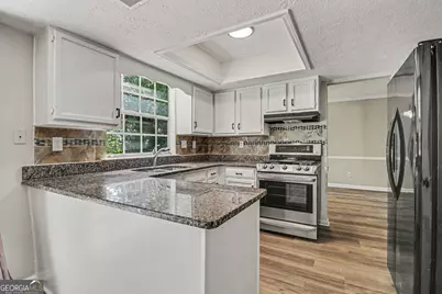 1468 Heritage Glen Drive, Marietta, GA 30068 - Photo 4
