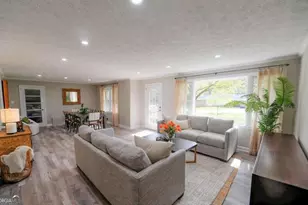 370 Georgia Ave, Fayetteville, GA 30214 - Photo 2
