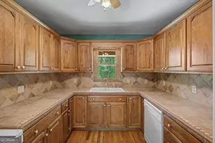 269 B Hermitage Rd, Rome, GA 30161 - Photo 6