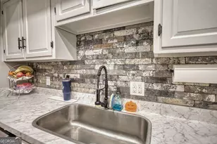 6851 Roswell Rd Apt C 8, Sandy Springs, GA 30328 - Photo 22