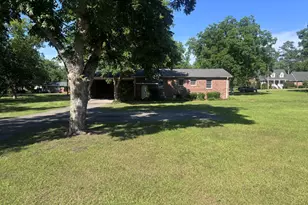 411 N Omega St, Dexter, GA 31019 - Photo 4