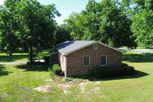 411 N Omega St, Dexter, GA 31019 - Photo 8