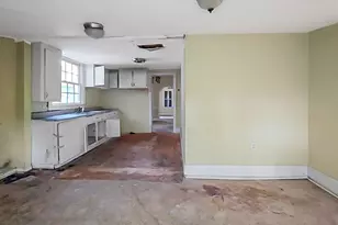 842 E 37th St, Savannah, GA 31401 - Photo 20