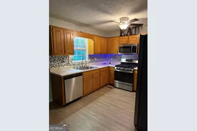 110 Balouse Gilley Drive, Carrollton, GA 30116 - Photo 10