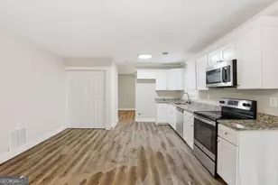 310 Flagstone Dr SW, Atlanta, GA 30331 - Photo 6