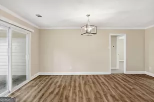 310 Flagstone Dr SW, Atlanta, GA 30331 - Photo 2