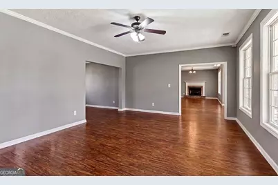 310 Persimmon Drive, Sharpsburg, GA 30277 - Photo 10