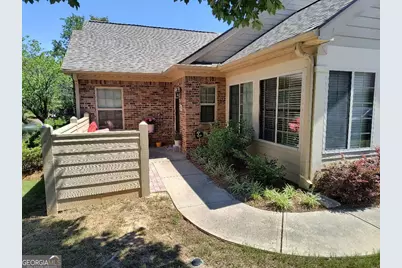 202 Silver Summit Drive SE, Conyers, GA 30094 - Photo 4