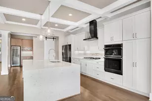 24 The Landing, Sandy Springs, GA 30350 - Photo 10
