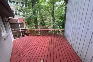 2086 Evergreen Ln NW, Atlanta, GA 30318 - Photo 10
