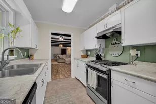 101 W Hendricks St, Bowman, GA 30624 - Photo 10