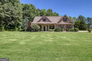 374 Austin Storey Cir, Newnan, GA 30263 - Photo 2