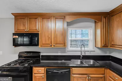 3653 Chestnut Lake Court, Jonesboro, GA 30236 - Photo 6