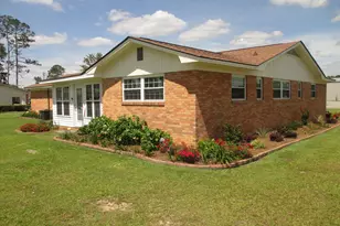 29 Pine Forest Ave, Hazlehurst, GA 31539 - Photo 6