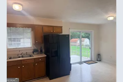 1064 Meadowbrook Lane NW, Conyers, GA 30012 - Photo 4