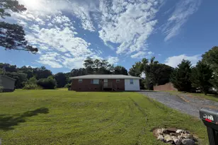 1012 Mt Vernon Rd, Tunnel Hill, GA 30755 - Photo 2