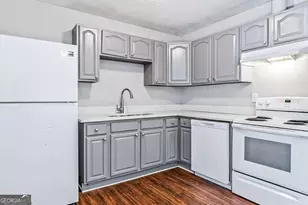 5954 Baywood Ln, Riverdale, GA 30296 - Photo 6