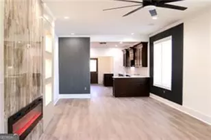 1022 Mayson Turner Rd NW, Atlanta, GA 30314 - Photo 6