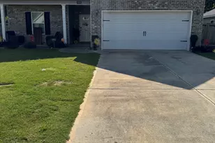138 Arbor Creek, Warner Robins, GA 31093 - Photo 2