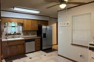 3900 Greenridge Rd, Valdosta, GA 31605 - Photo 8