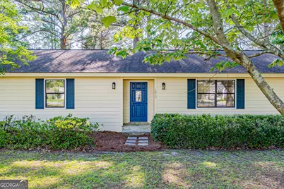 1010 Cherrywood Rd, Waycross, GA 31503 - Photo 2