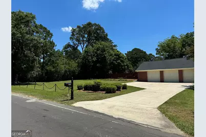 808 Harvey Street, Millen, GA 30442 - Photo 2
