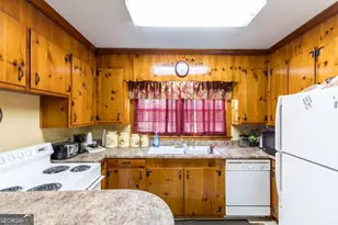 304 Broad St, Hawkinsville, GA 31036 - Photo 12