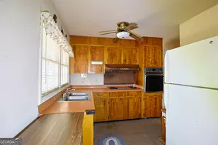 1550 Greenwich Pl, Macon, GA 31206 - Photo 10