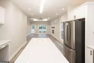 824 W Broad St, Griffin, GA 30223 - Photo 10