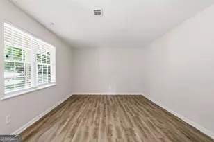2017 Lindsey Ln, Decatur, GA 30035 - Photo 14