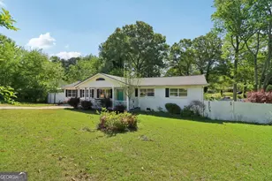 2344 Chestnut Log Pl, Lithia Springs, GA 30122 - Photo 4