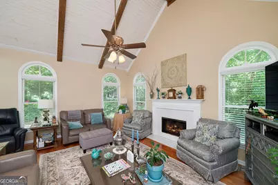 215 Oakwood Lakes Drive, Hampton, GA 30228 - Photo 8