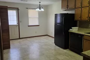 8437 Pineland Dr, Jonesboro, GA 30238 - Photo 6