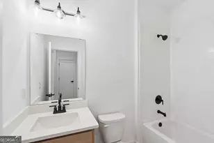 642 Memphis Dr, Scottdale, GA 30079 - Photo 16