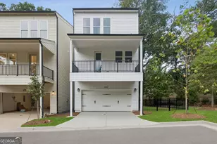 642 Memphis Dr, Scottdale, GA 30079 - Photo 2
