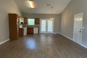 5 Joseph Rullo St, Hawkinsville, GA 31036 - Photo 2