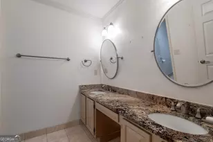 1002 Defoors Mill Dr NW, Atlanta, GA 30318 - Photo 20