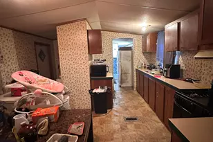 214 Blocker St, Wadley, GA 30477 - Photo 4