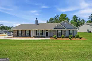 381 Riley Cir NW, Milledgeville, GA 31061 - Photo 1