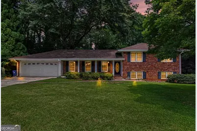 3135 Wanda Woods Drive, Atlanta, GA 30340 - Photo 2