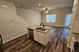 3004 Bayrose Cir, East Point, GA 30344 - Photo 16