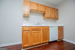 209 E Wilson St, Villa Rica, GA 30180 - Photo 14