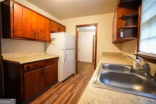 7598 Connell Dr, Jonesboro, GA 30236 - Photo 8