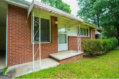 7598 Connell Drive, Jonesboro, GA 30236 - Photo 2