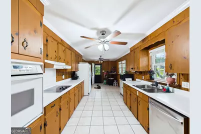 3851 Woodside Drive, Macon, GA 31206 - Photo 8