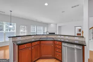 5608 Avonley Creek Dr, Sugar Hill, GA 30518 - Photo 4