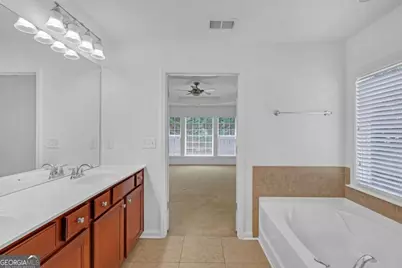 5608 Avonley Creek Drive, Sugar Hill, GA 30518 - Photo 16