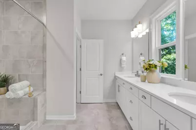 1053 Brandsford Street NW, Atlanta, GA 30318 - Photo 6