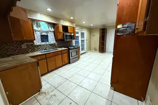 5490 Longmeadow Ln, South Fulton, GA 30349 - Photo 6