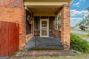 212 Butler St, Waycross, GA 31501 - Photo 2